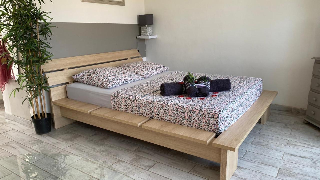 Goeland 3, Climatise, Wifi, Balcons Petite Vue Mer Laterale Au 3 Eme Etage Sans Ascenseur Toulon Ngoại thất bức ảnh